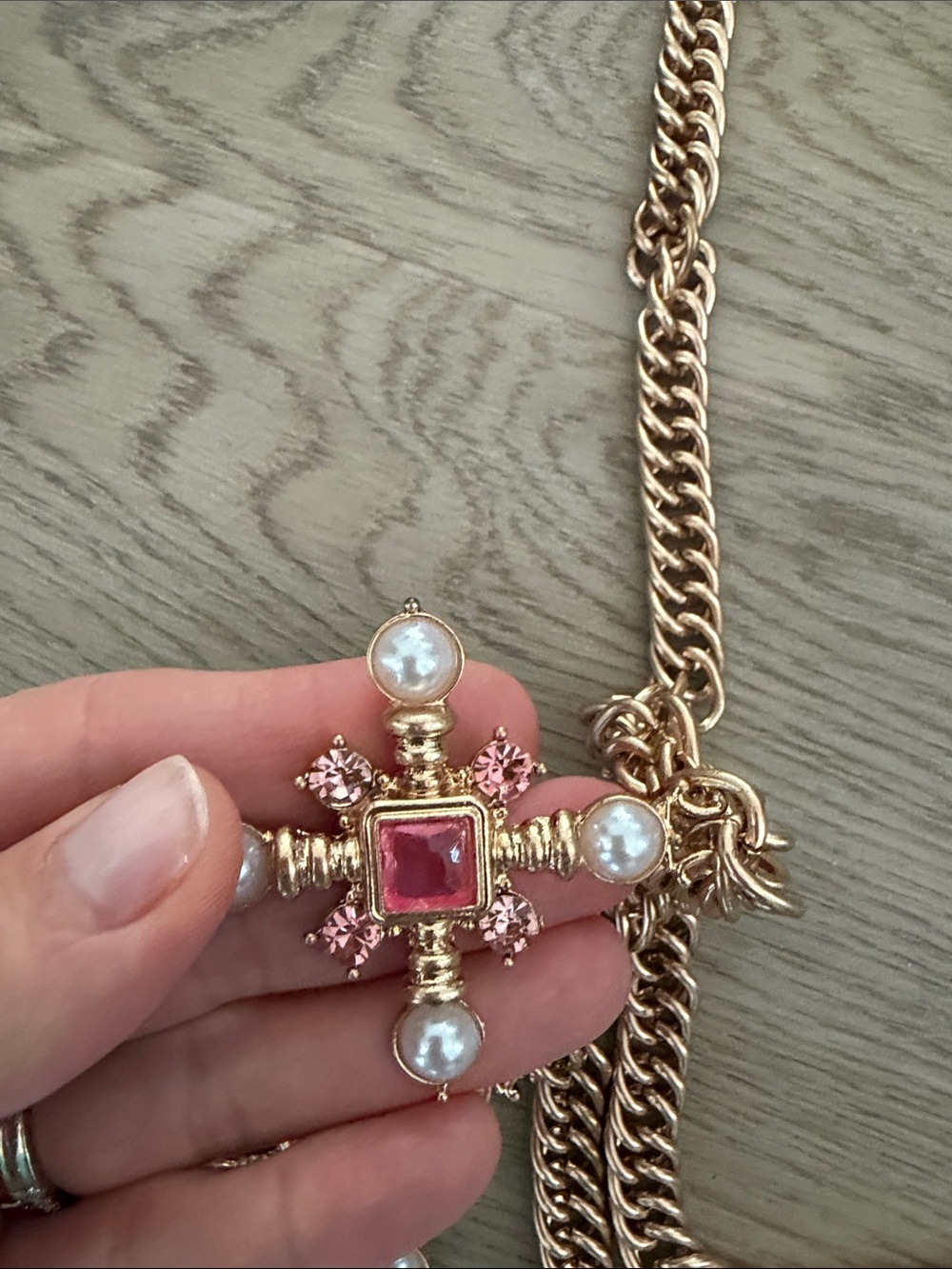 Gold-Tone belt with Pink and Pearl Pendants - Picture 5 of 5